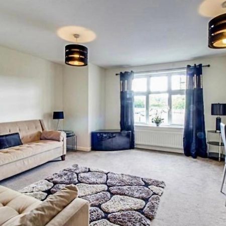 The Wickets - 2 Bedroom Apartment Overlooking Cricket Club Marton-in-Cleveland 外观 照片