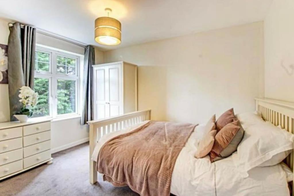 The Wickets - 2 Bedroom Apartment Overlooking Cricket Club Marton-in-Cleveland 外观 照片