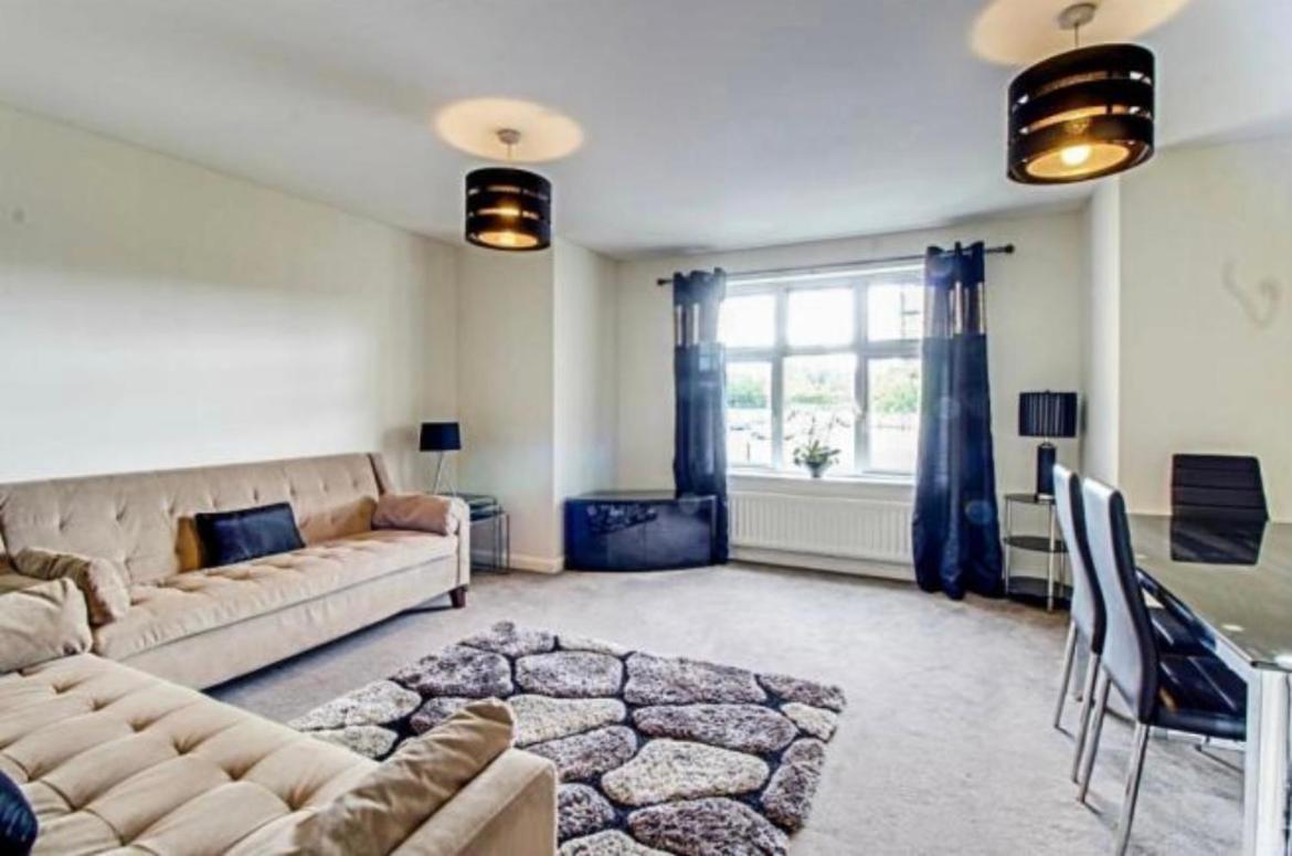 The Wickets - 2 Bedroom Apartment Overlooking Cricket Club Marton-in-Cleveland 外观 照片