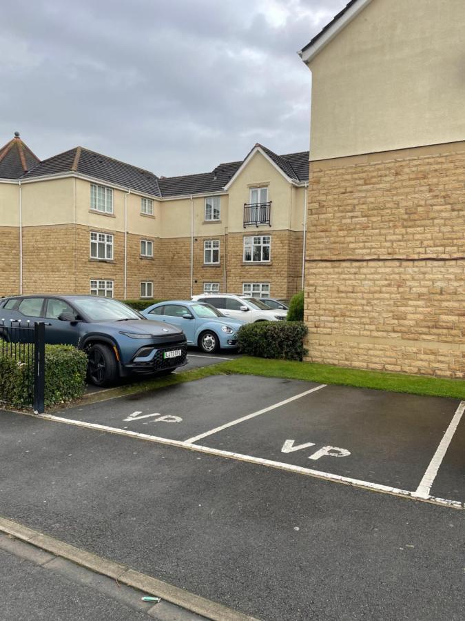 The Wickets - 2 Bedroom Apartment Overlooking Cricket Club Marton-in-Cleveland 外观 照片